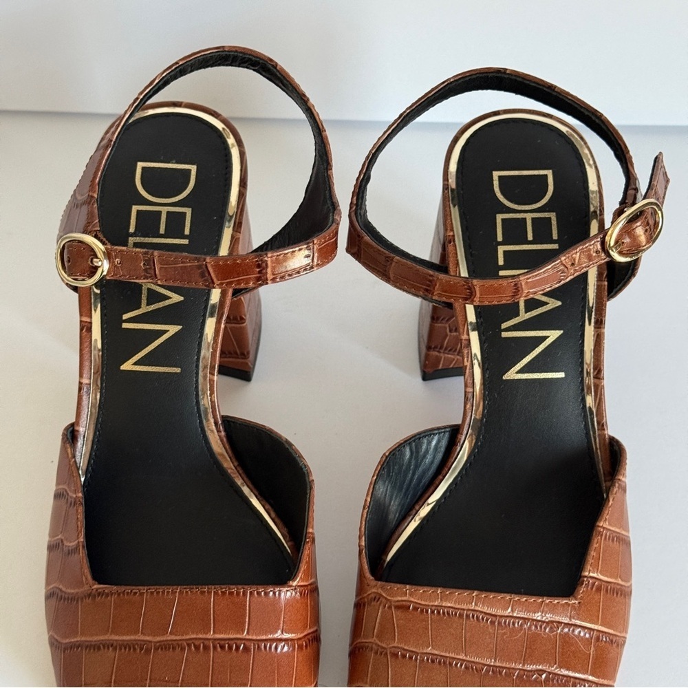 Deltan Crocodile Print Women's Block Heel Open Toe Sandals Size 6.5 - Picture 4 of 10